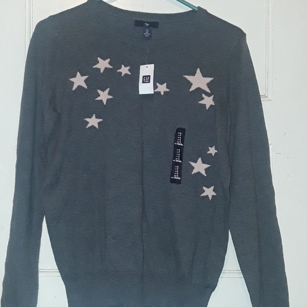 Gap sweater